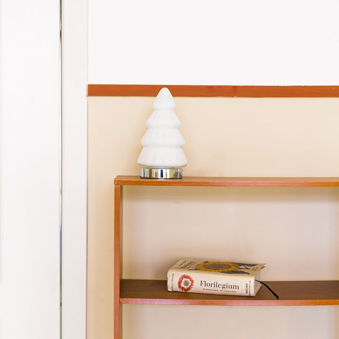 LuxeBranch – Sophisticated Tree-Inspired Table Lamp 3