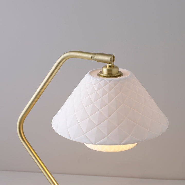 LuxeDual - Double Table Lamp with Refined Design and Soft Light Spread 2