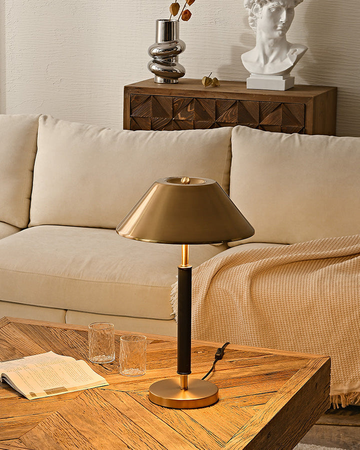 LuxeFuture - Elegant Lamp with Modern Form and Subtle Glow 4