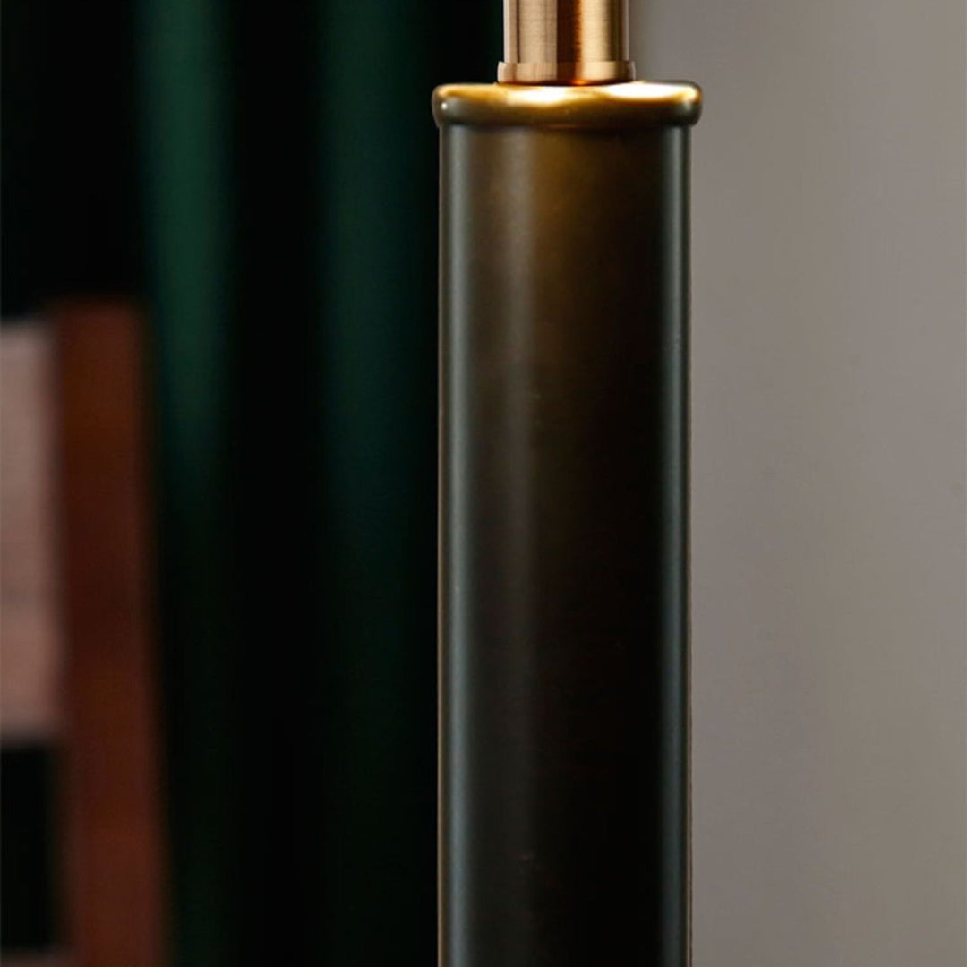 LuxeFuture - Elegant Lamp with Modern Form and Subtle Glow 5