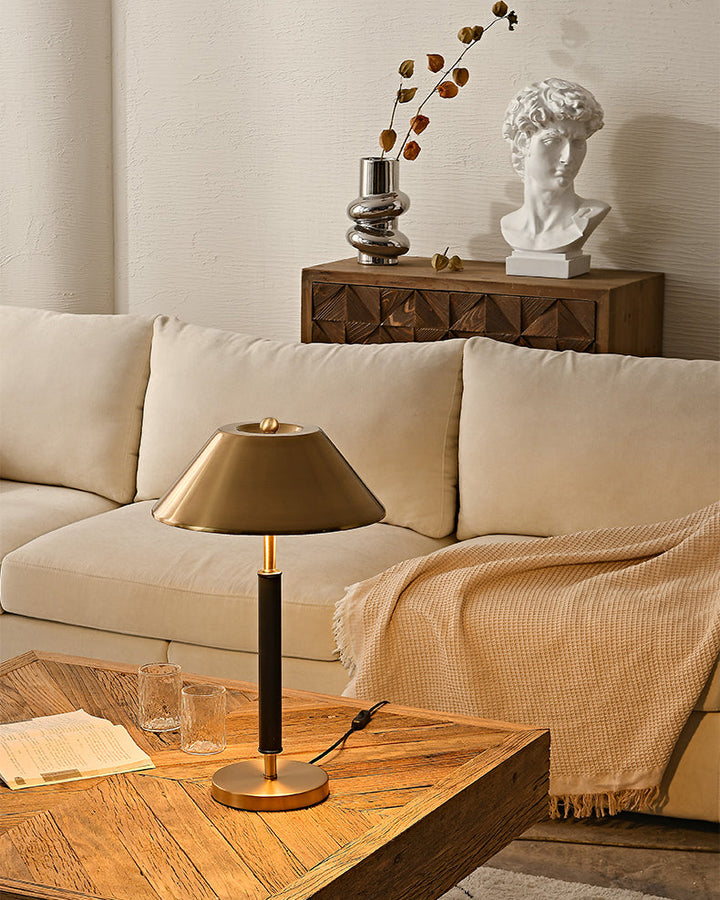 LuxeFuture - Elegant Lamp with Modern Form and Subtle Glow 6