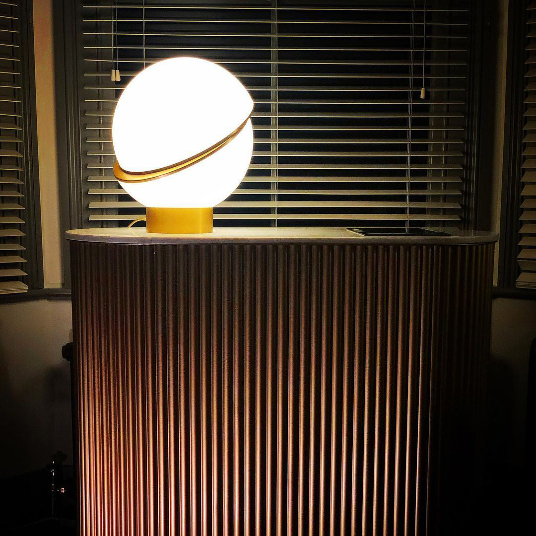 LuxeMoonbeam - Table Lamp with Unique Crescent Design and Cozy Radiance 2