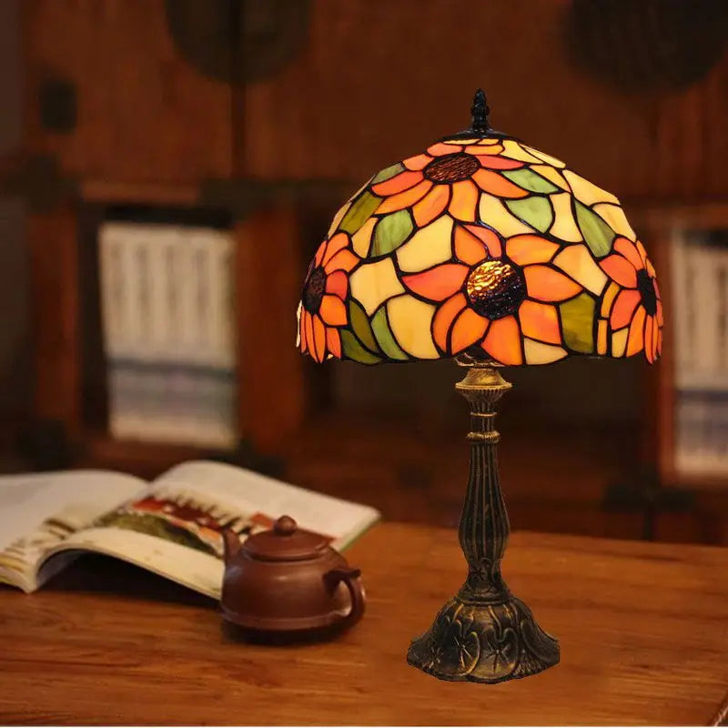 LuxeShade – Tiffany Office Lamp 1