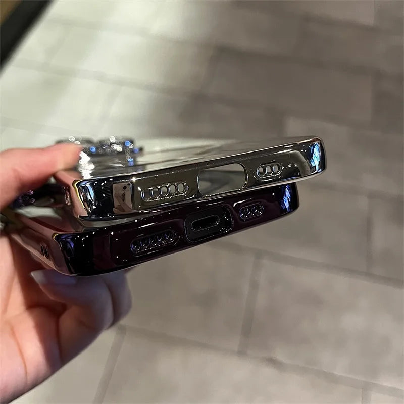 MagPlating | Gold Magnetic Case with Scratch-Resistant Design 2