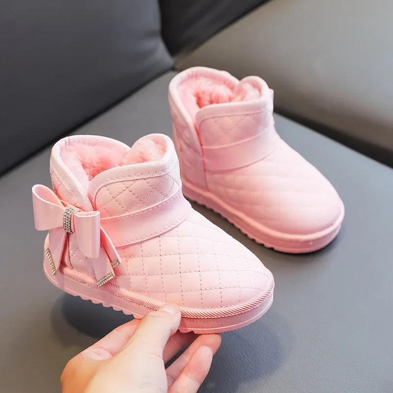 Mini Sneeuwlaarzen voor Meiden met Antislip Onderzijde – Warm, Comfortabel en Stijlvol voor Winterse Avonturen 0