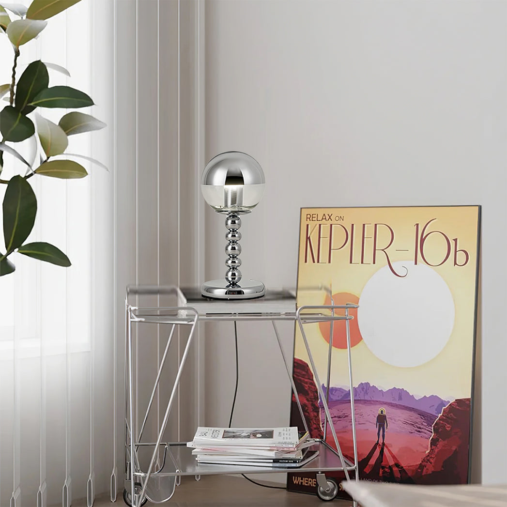 MirrorGlow – Minimalist Chrome Table Lamp 2