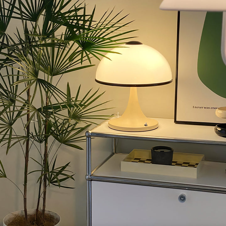 MushroomRadiance - Table Lamp with Sleek Base and Soft Lighting 4