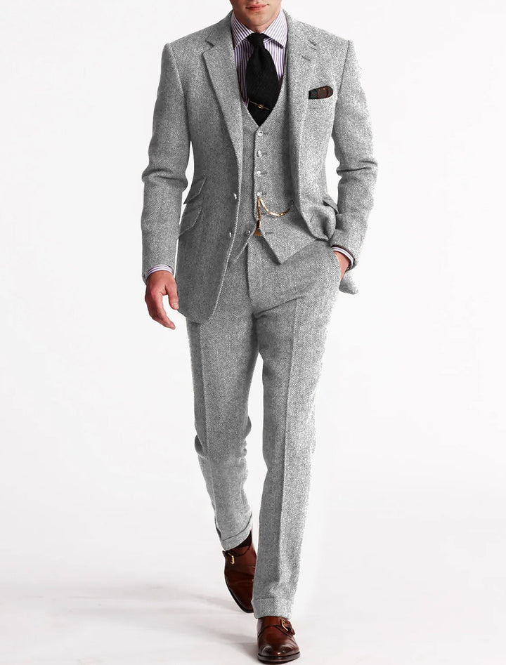 Old-School Luxe 3-Piece Suit – Men's Vintage Tailored Fit for Distinguished Style and Enduring Class 13