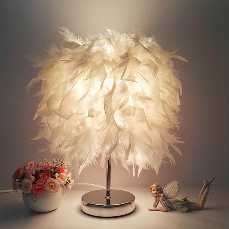 PlumeGlow – Elegant Feathered Globe Lamp 6