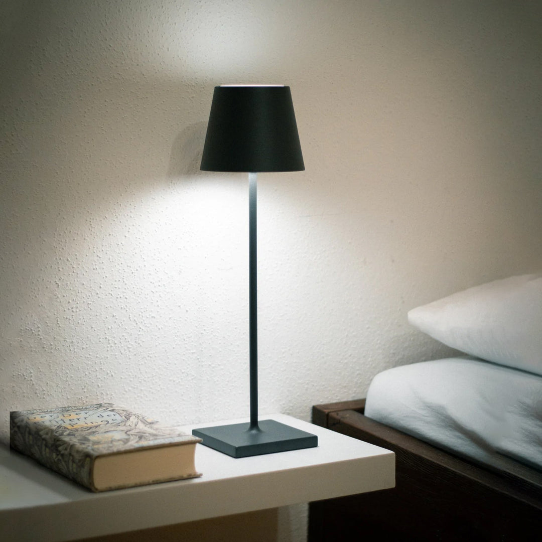 PoldLight – Modern LED Table Lamp with Charging Capability 3