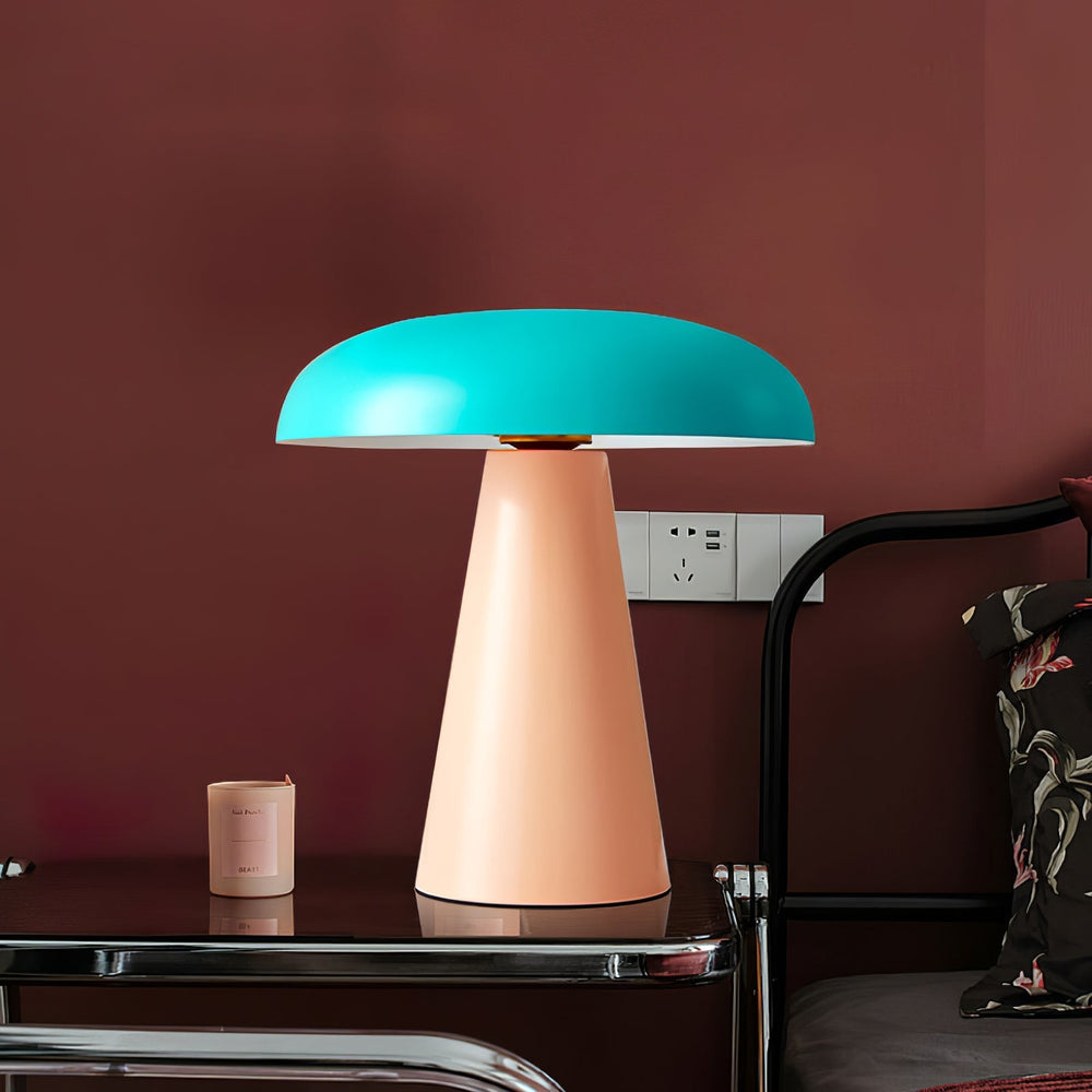 RheaBeam - Elegant Table Lamp with Refined Base and Subtle Light 1