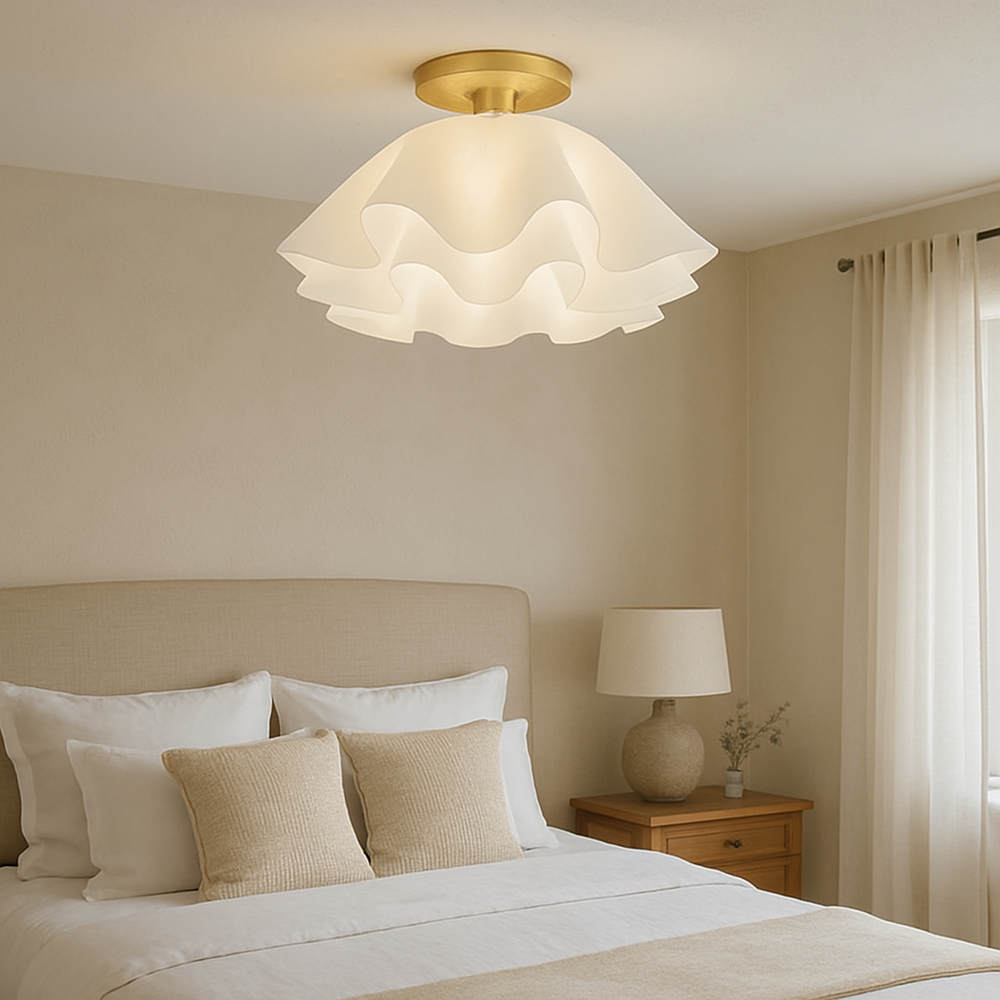 Solith | Gailon-Style Ceiling Lamp with Sleek Details for Modern Interiors 1