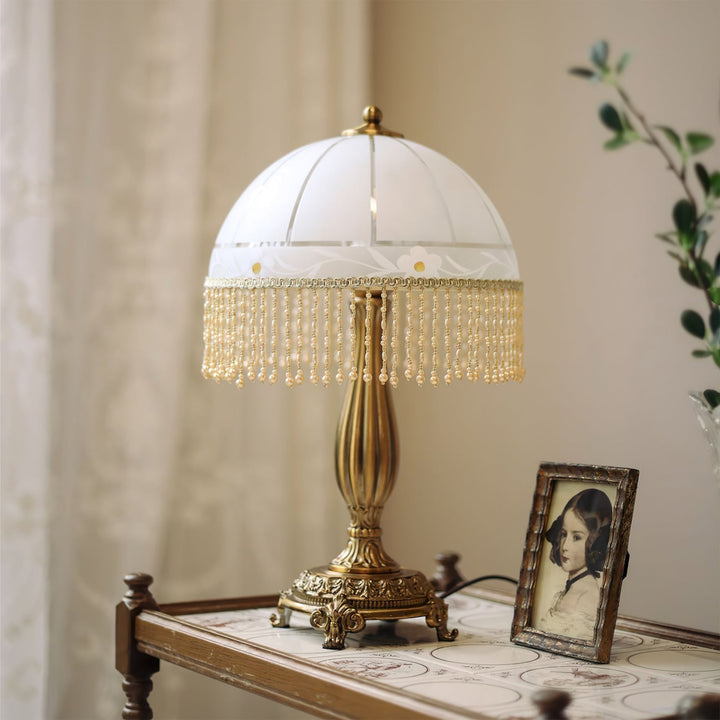 TasselLuxe - Table Lamp 2