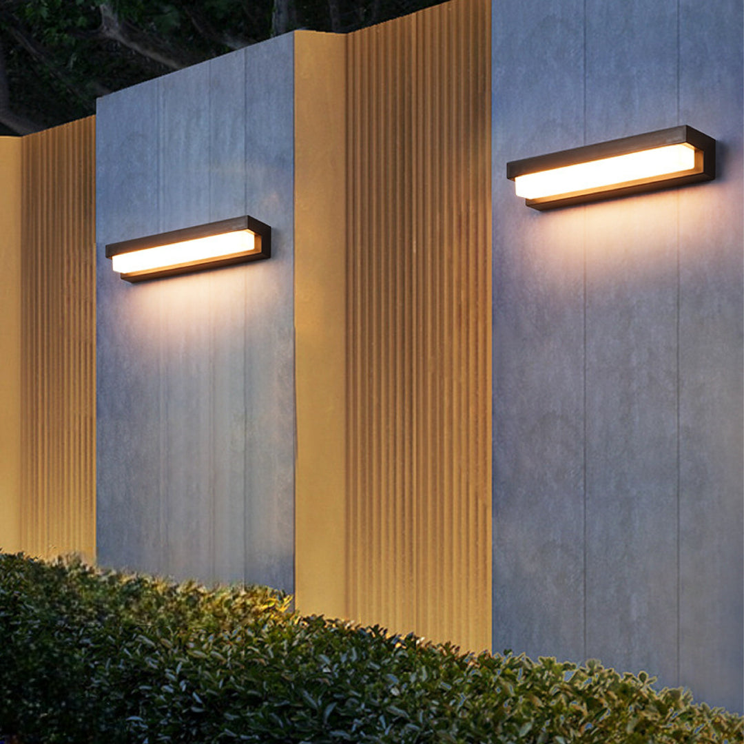 TerraLux | Refined Solar Wall Lamp 2
