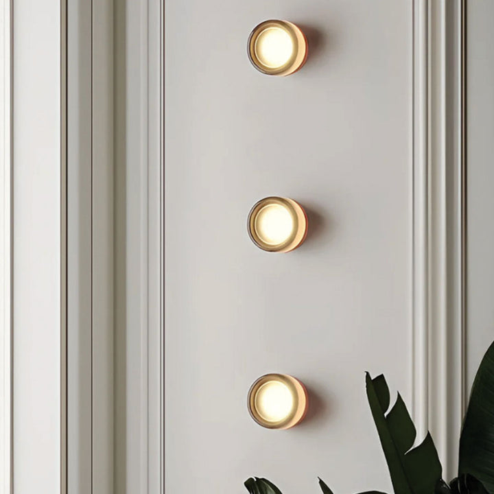 TexturedBeam – Chic Dimpled Wall Light with Unique Surface Design 1