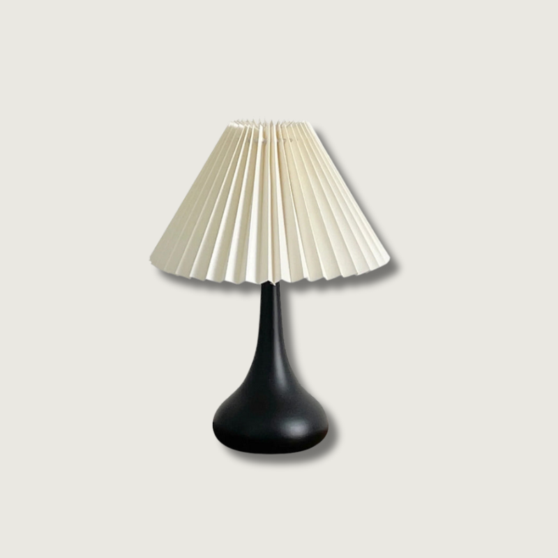 TimelessGlow - Table Lamp with Drum Aesthetic and Soft Radiance 1