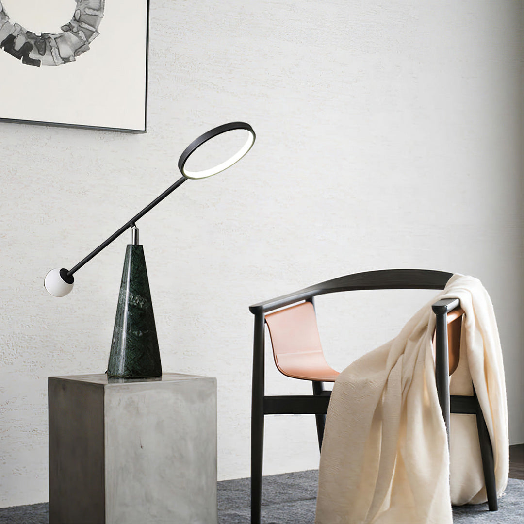TriGlow – Geometric Table Lamp with Adjustable Swan Neck 2