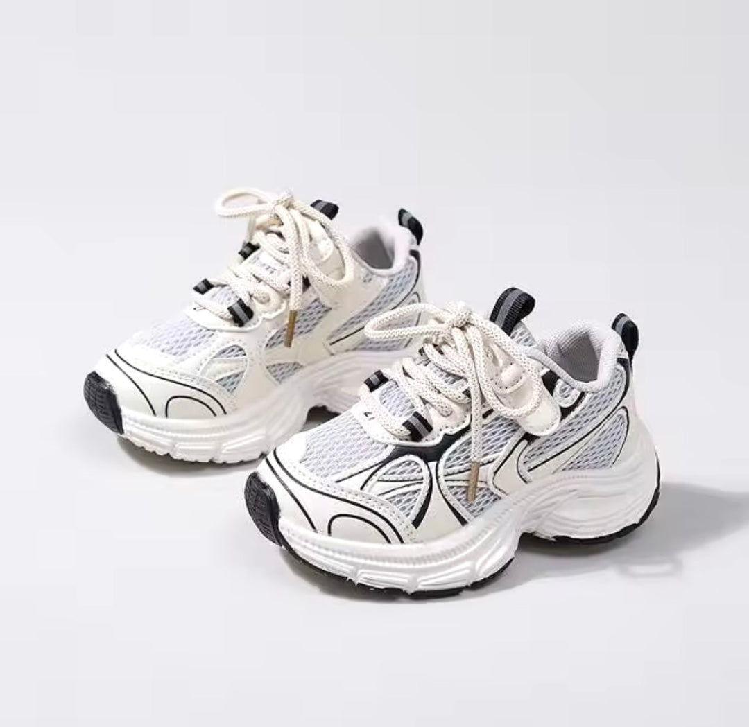 Unisex Kids Sneakers Black-White Breathable Lightweight Slip-On Size 26-33